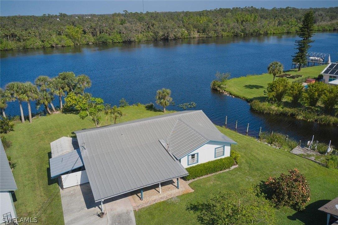 Waylife Ct, Alva, FL 33920