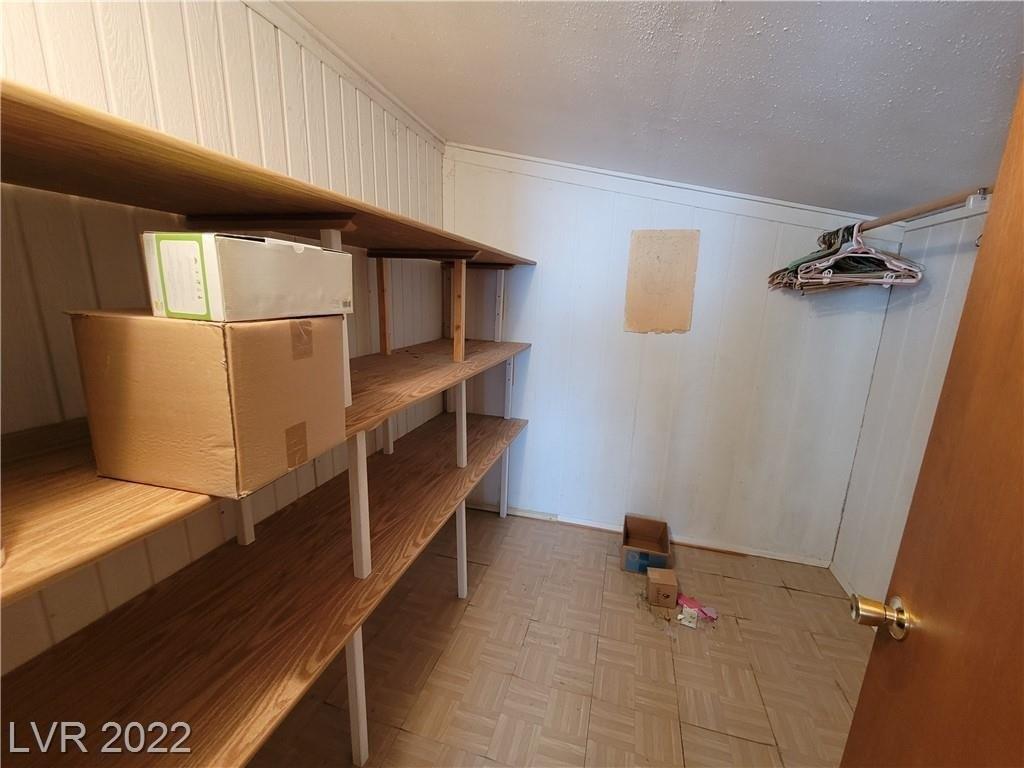 Van Ln, Pahrump, NV 89048
