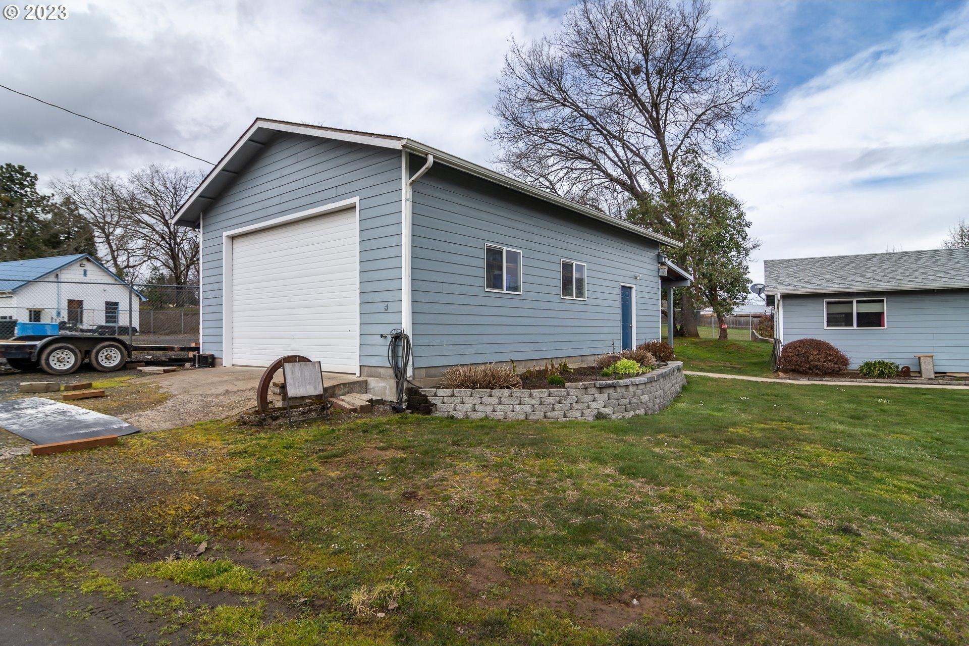 Sw Oak St, Winston, OR 97496