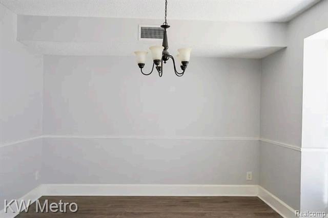 Coleman Ave, Lansing, MI 48910