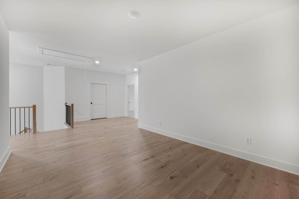 Heron Pointe Trl, Canton, GA 30114
