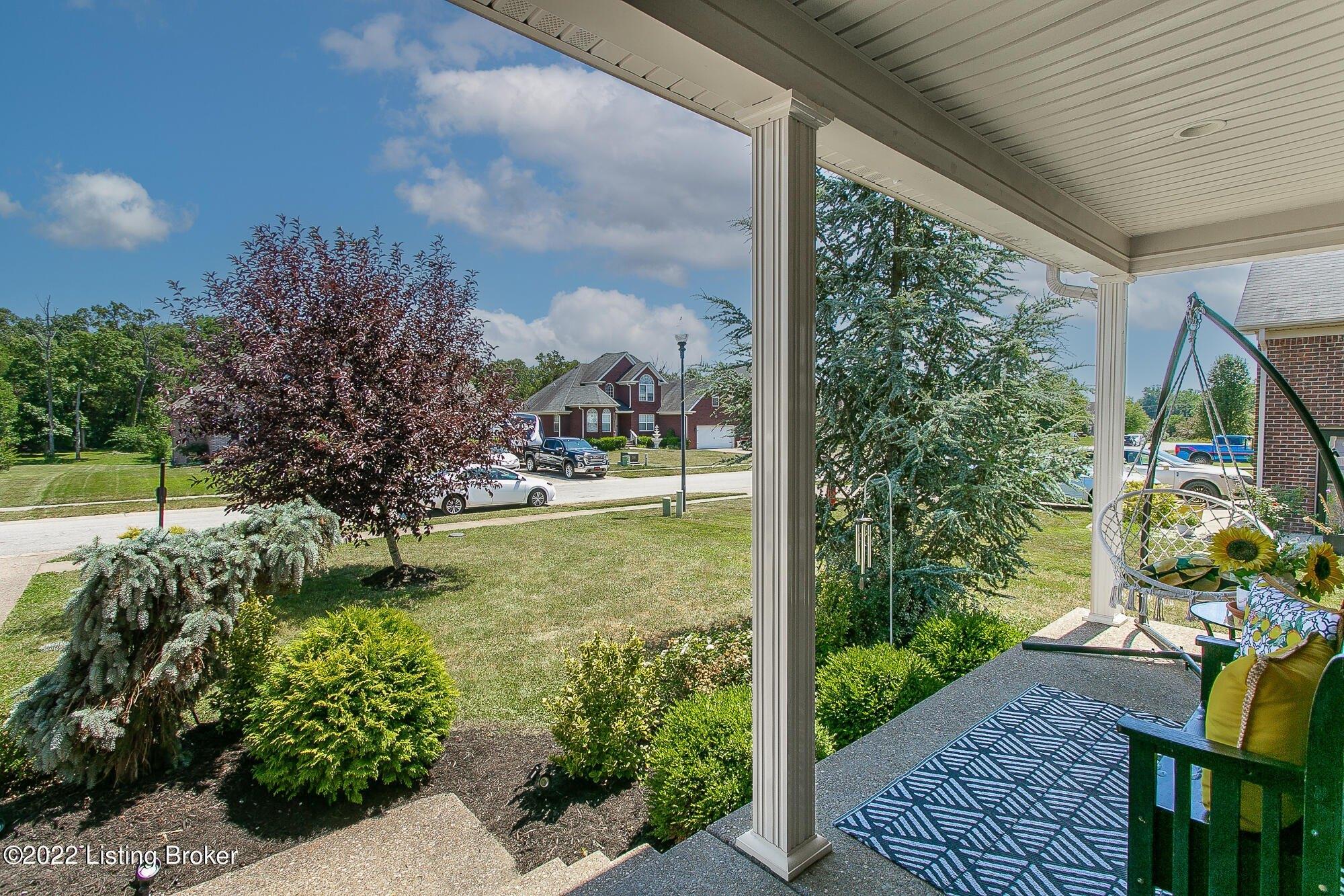 Persimmon Dr, Mount Washington, KY 40047