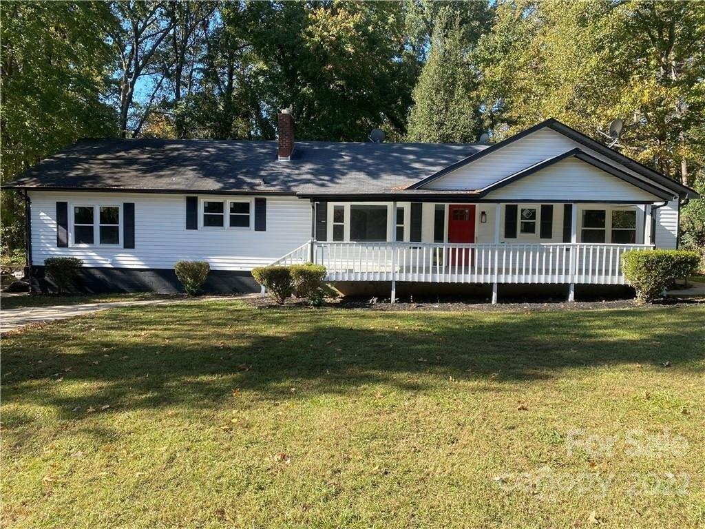Viola Dr, Charlotte, NC 28215