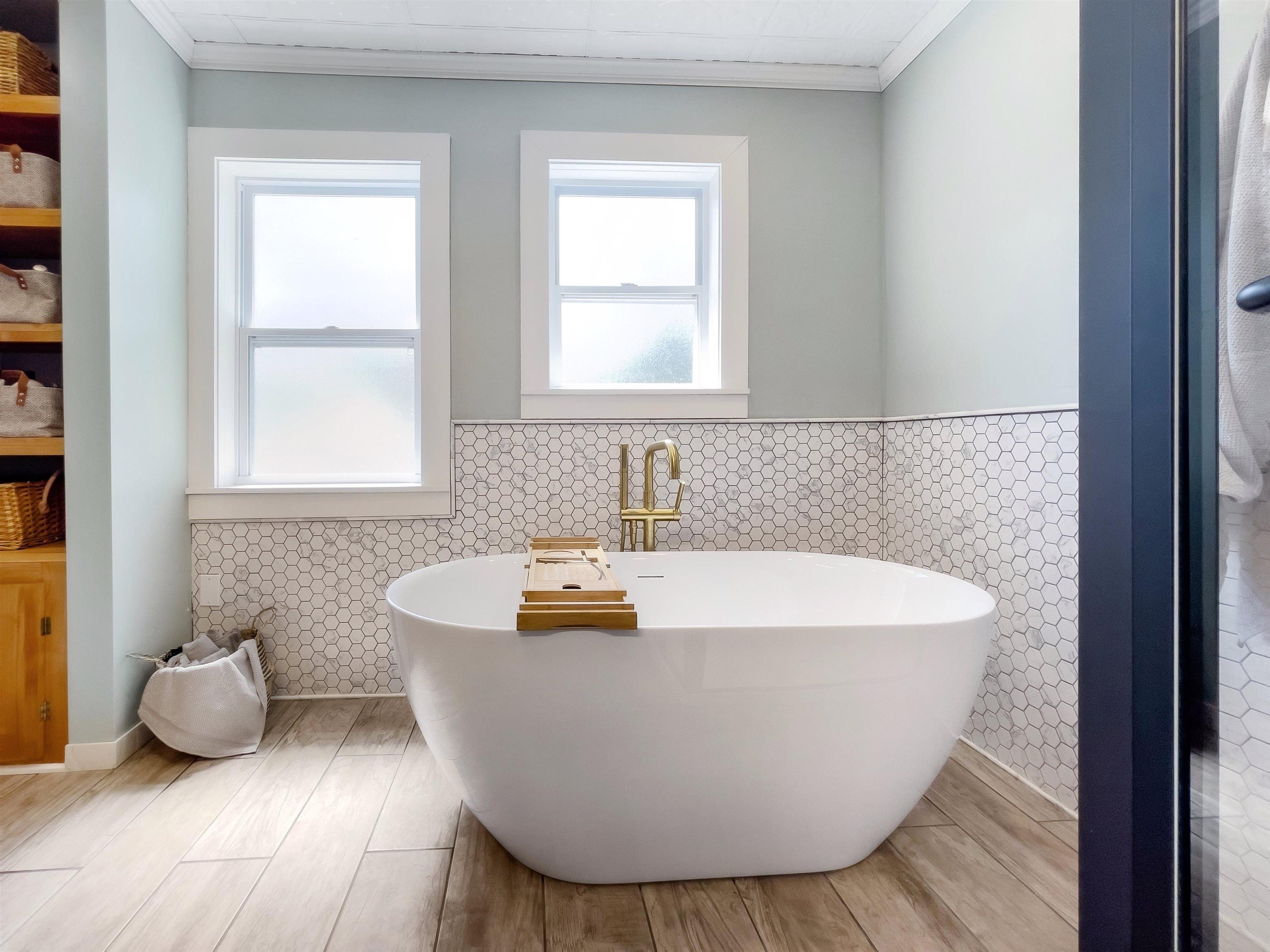 W Madison St, Lake Mills, WI 53551