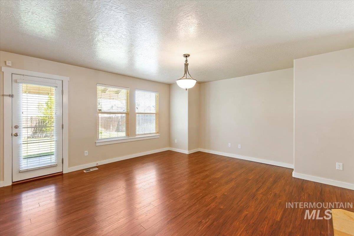 N Oxwich Ave, Meridian, ID 83642