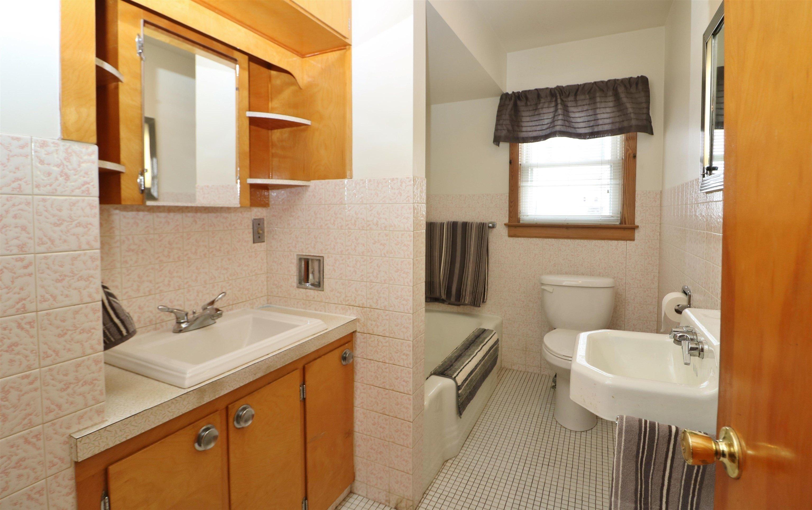 Cheshire St, Berlin, NH 03570