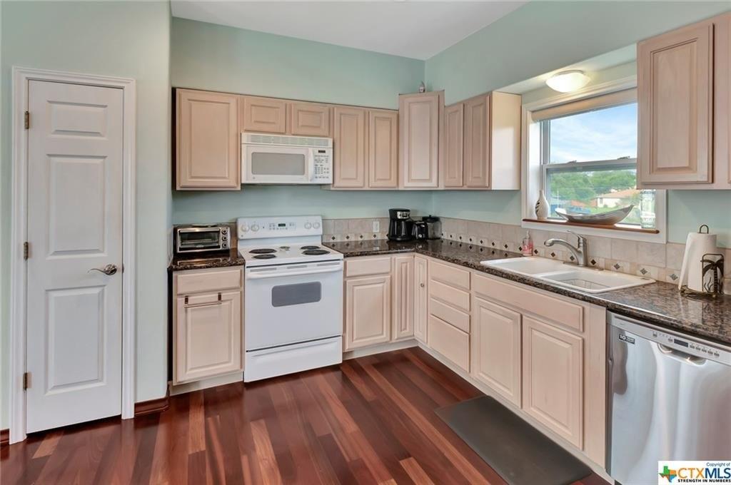 S 2nd St, Rockport, TX 78382