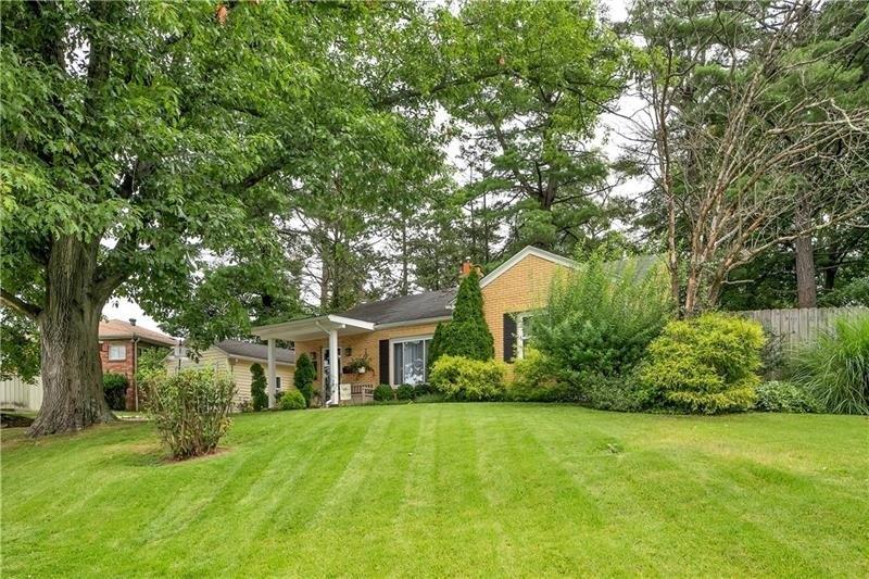 Woodlawn Ave, Verona, PA 15147