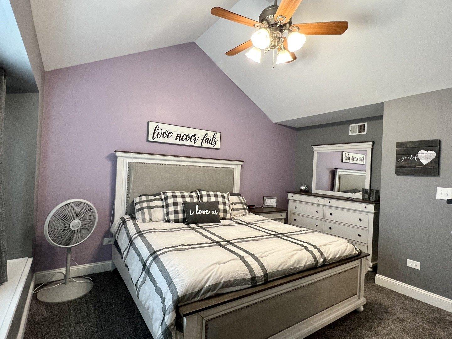 Stefanie Ln, Bourbonnais, IL 60914