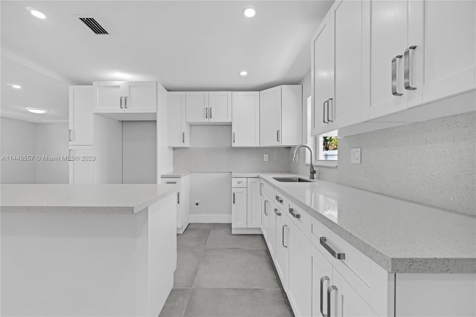 Sw 8th Ave, Homestead, FL 33034