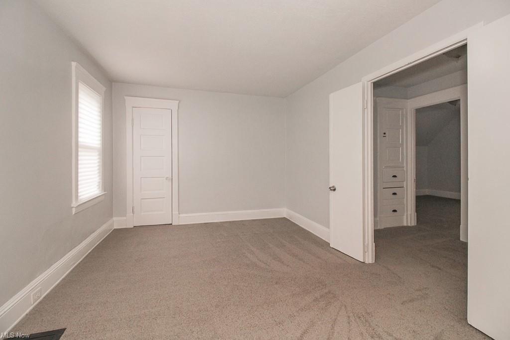 Nicholas Ave, Cleveland, OH 44102