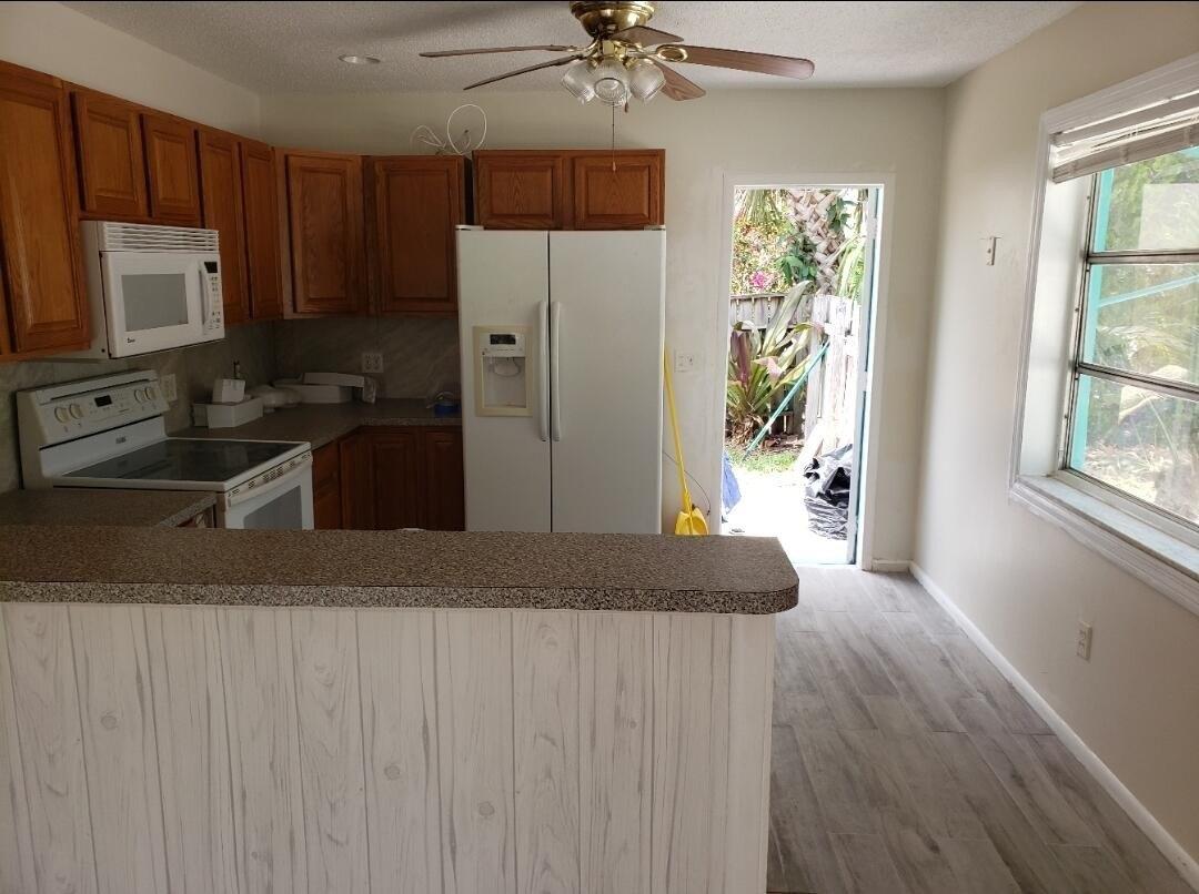 S Palm Cir, North Palm Beach, FL 33408