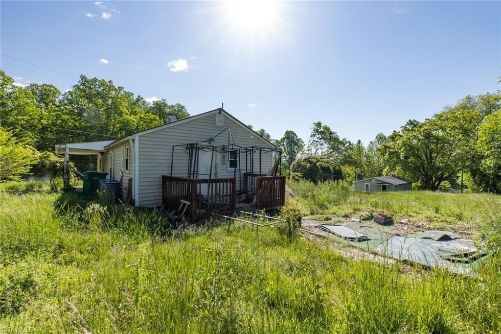 Mathis St, Jonesville, NC 28642