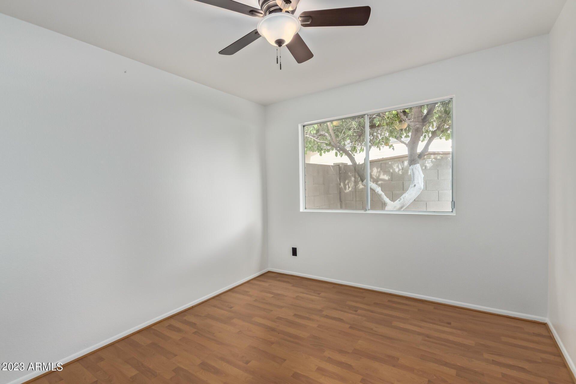 W Phelps Rd, Phoenix, AZ 85053