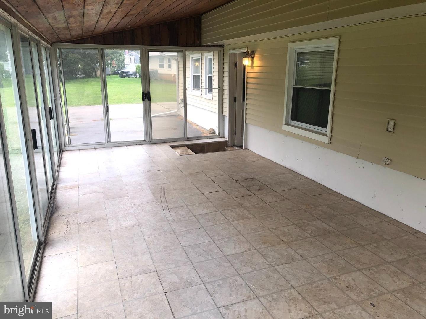 Maryvale Rd, Windsor Mill, MD 21244