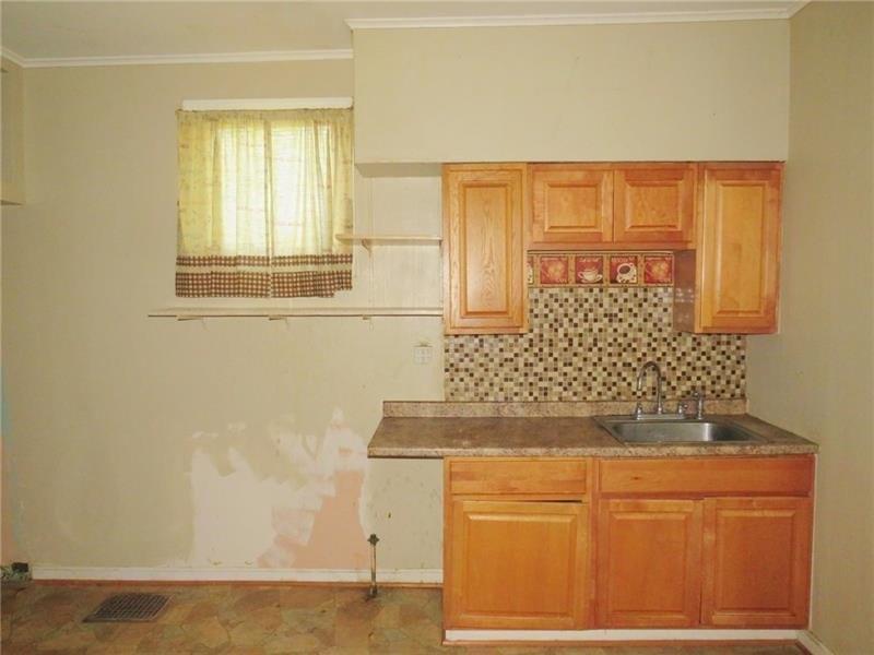 Frontenac St, Pittsburgh, PA 15204