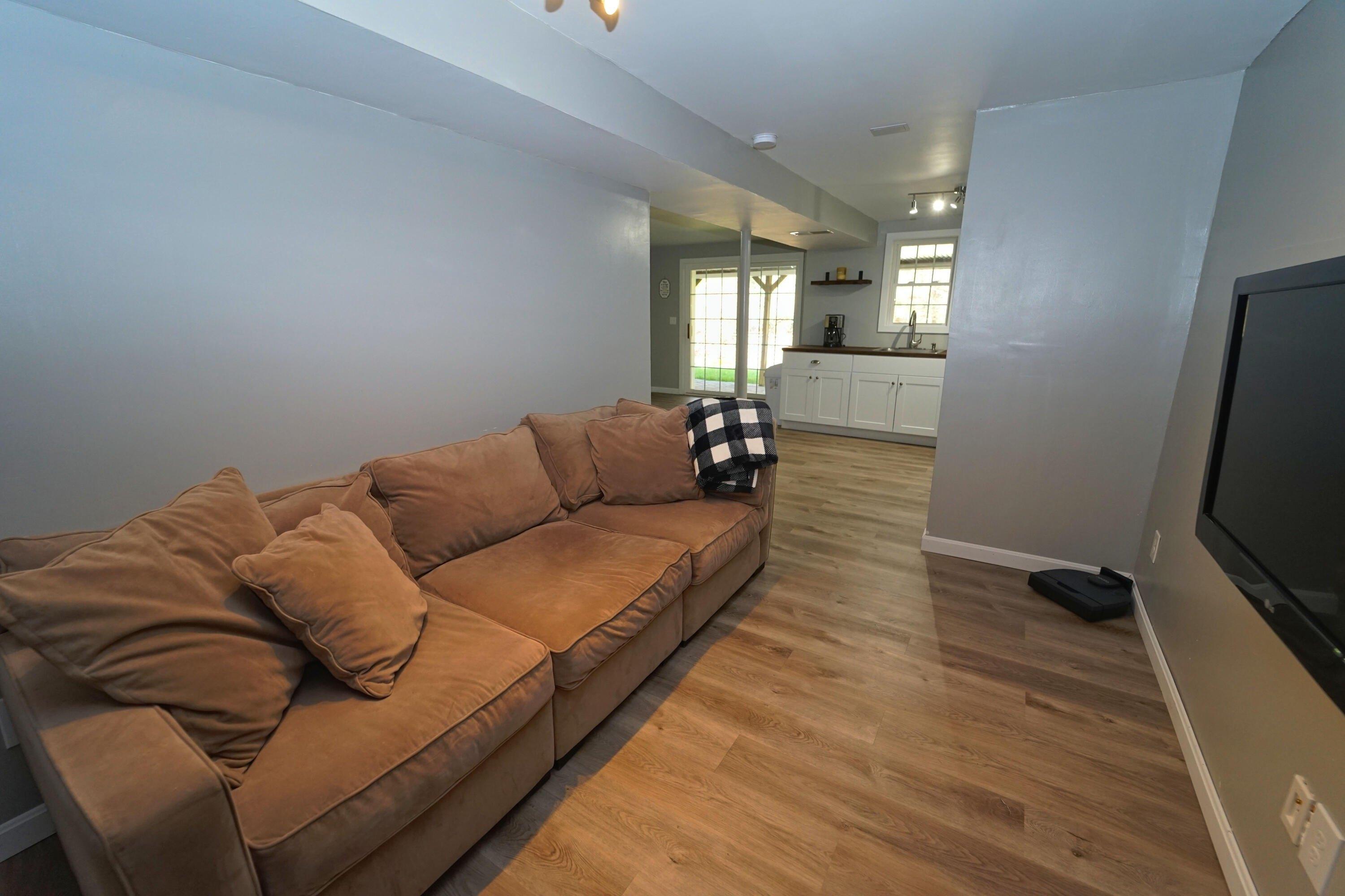 Hirsch Rd, Forestdale, MA 02644