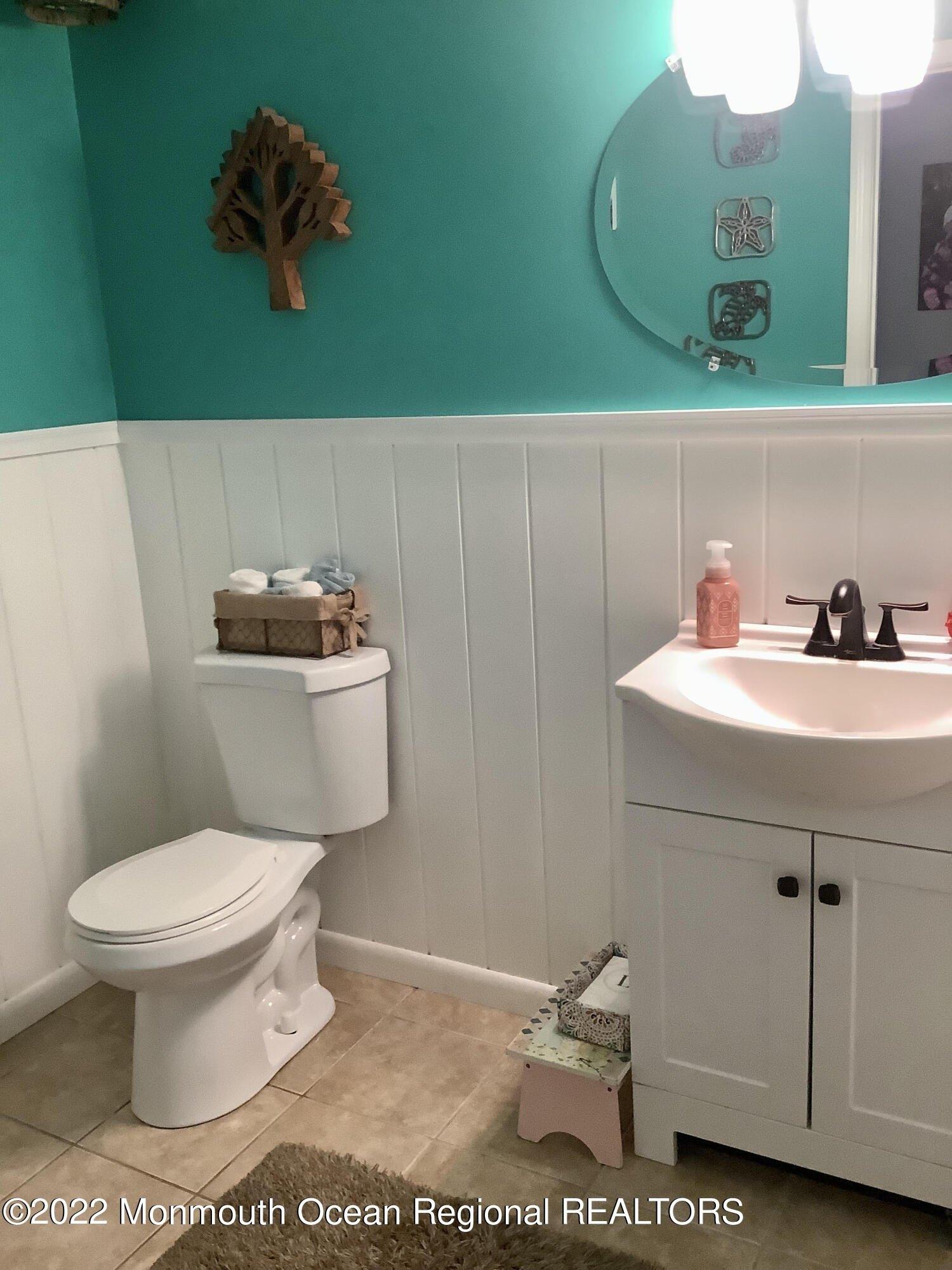 Cranberry Rd, Beachwood, NJ 08722