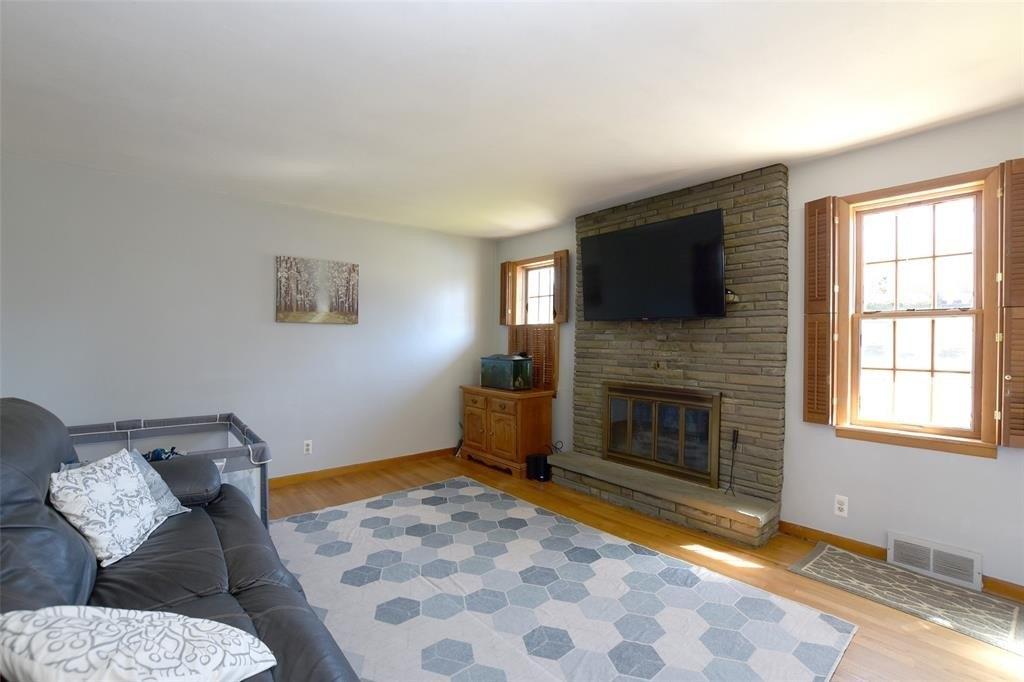 N Arthur Ave, Endicott, NY 13760