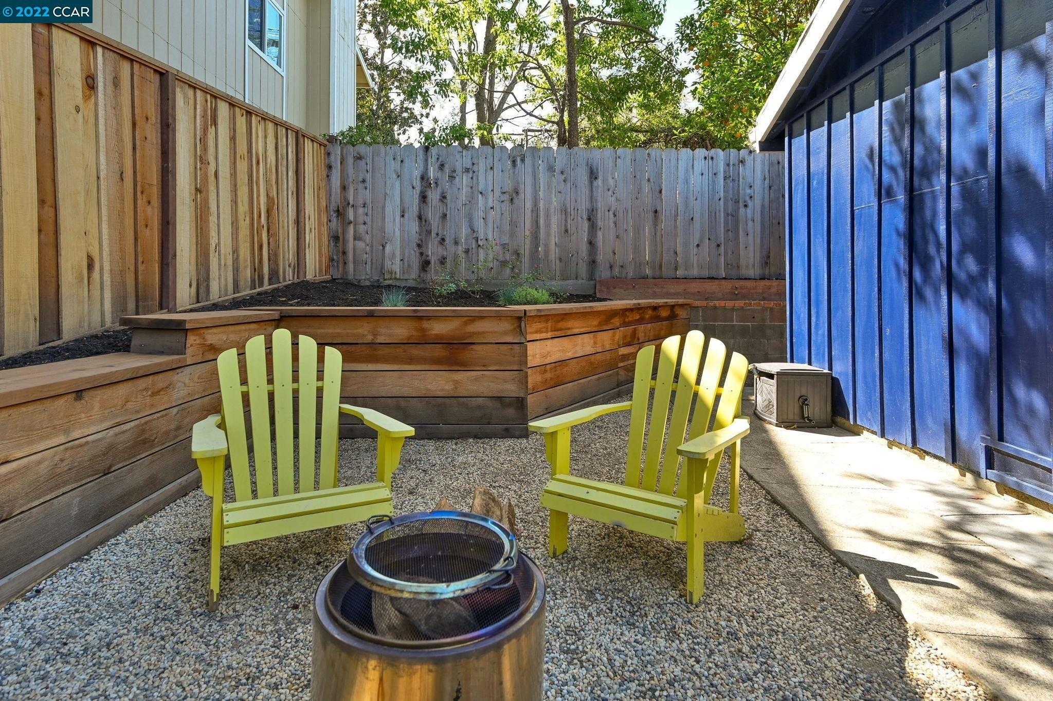 Pine St, Martinez, CA 94553