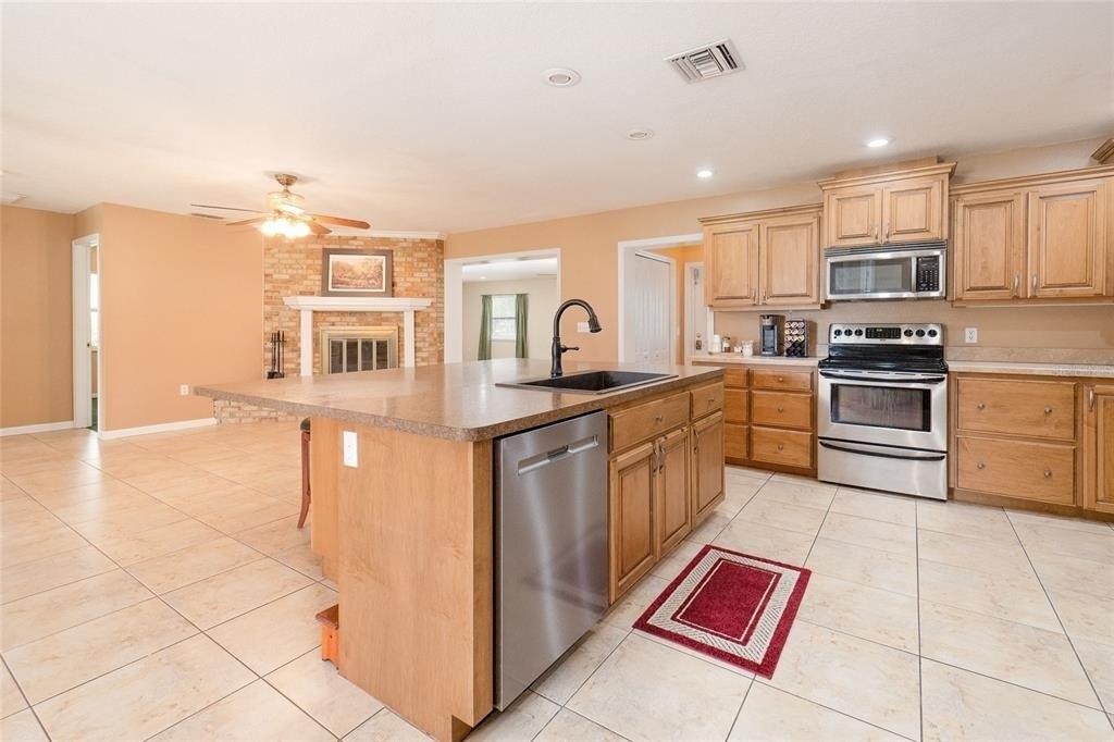 Alderman Rd, Lakeland, FL 33810