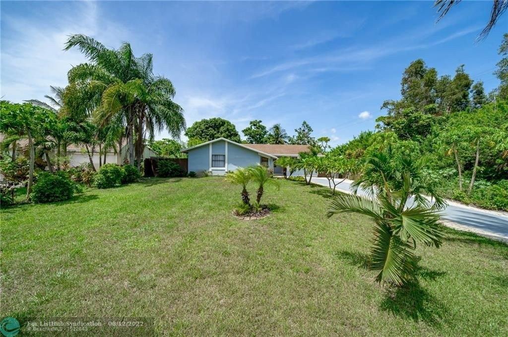 Woodland Dr, Delray Beach, FL 33484