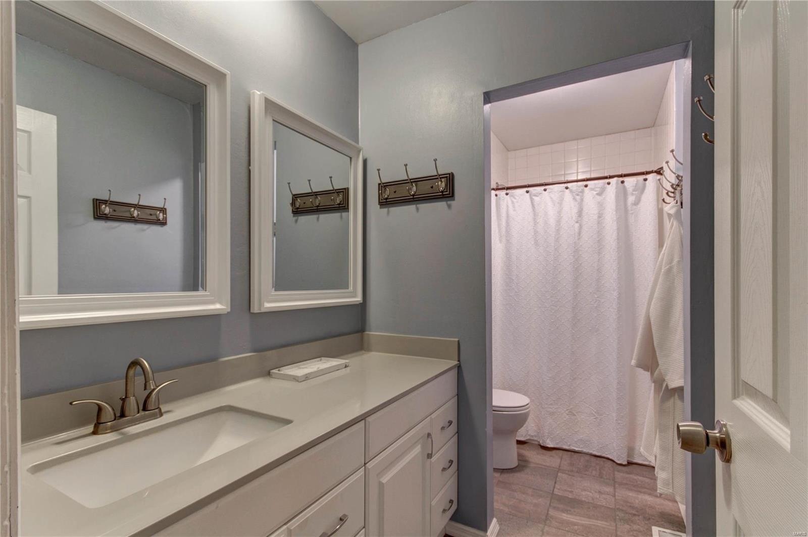 Normandy Dr, Lake Saint Louis, MO 63367