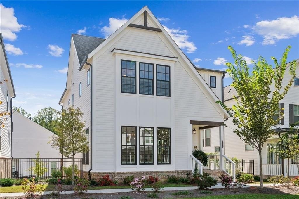 Spruce Ridge Ln, Suwanee, GA 30024