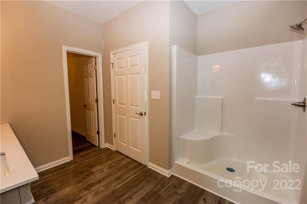 Postell Dr, Statesville, NC 28625