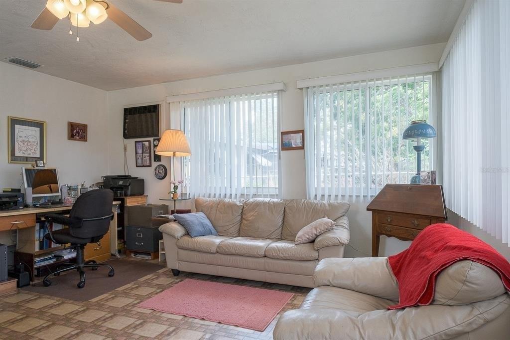 Robin Hood Ln, Dunedin, FL 34698