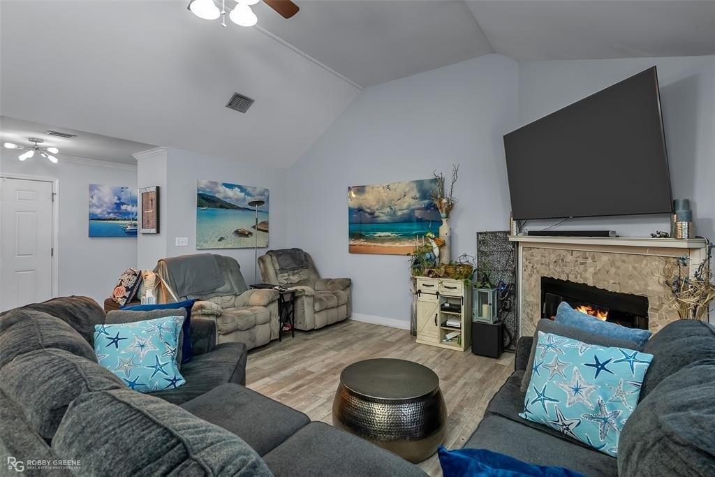 Mulligan Cir, Shreveport, LA 71107