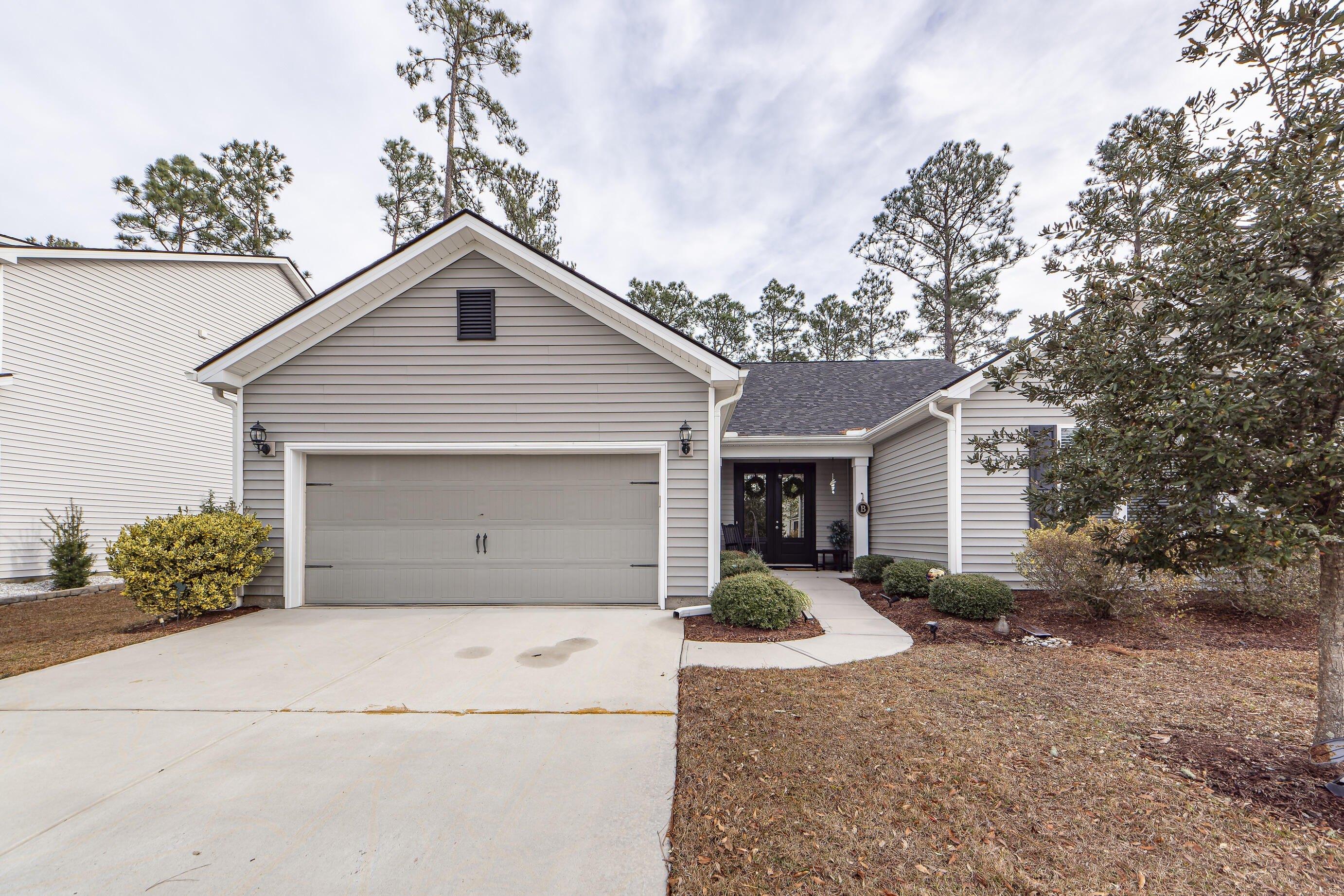 Kilarney Rd, Summerville, SC 29483