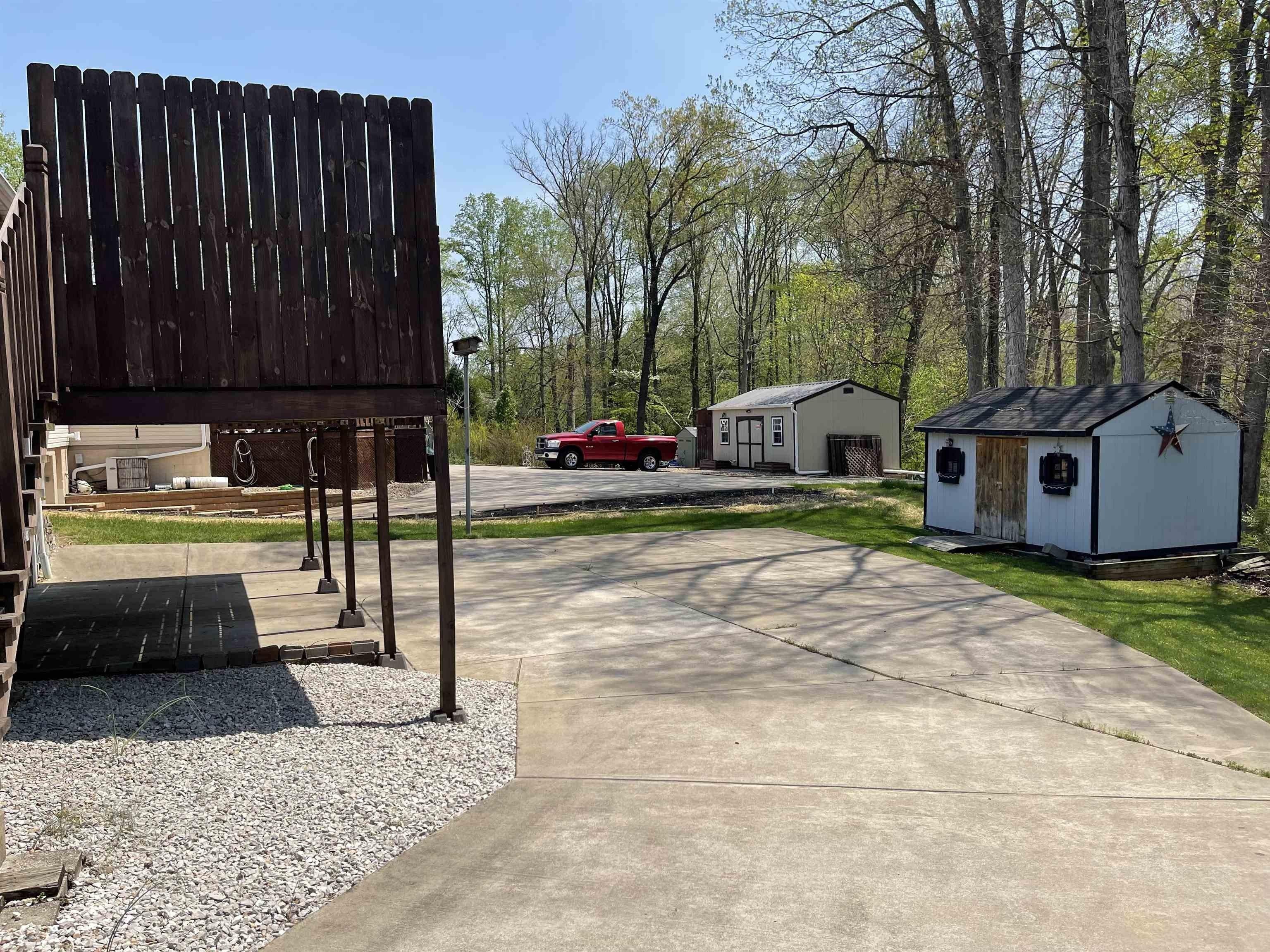 Holley Ct, Barboursville, WV 25504