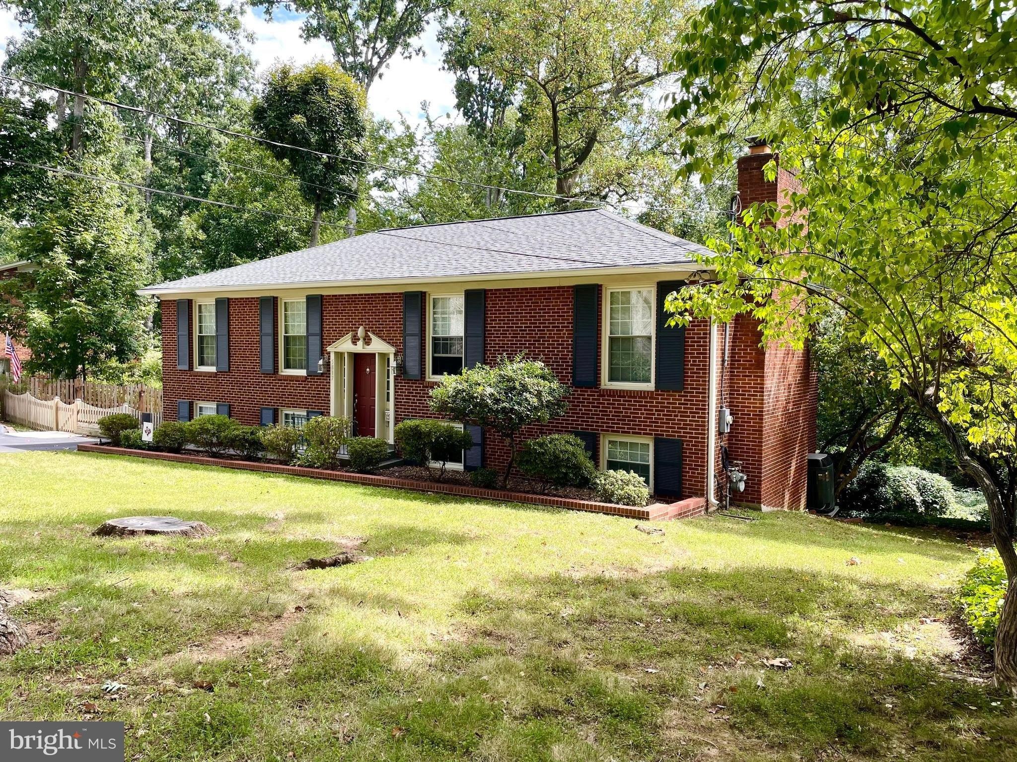 Dawes Ave, Alexandria, VA 22311