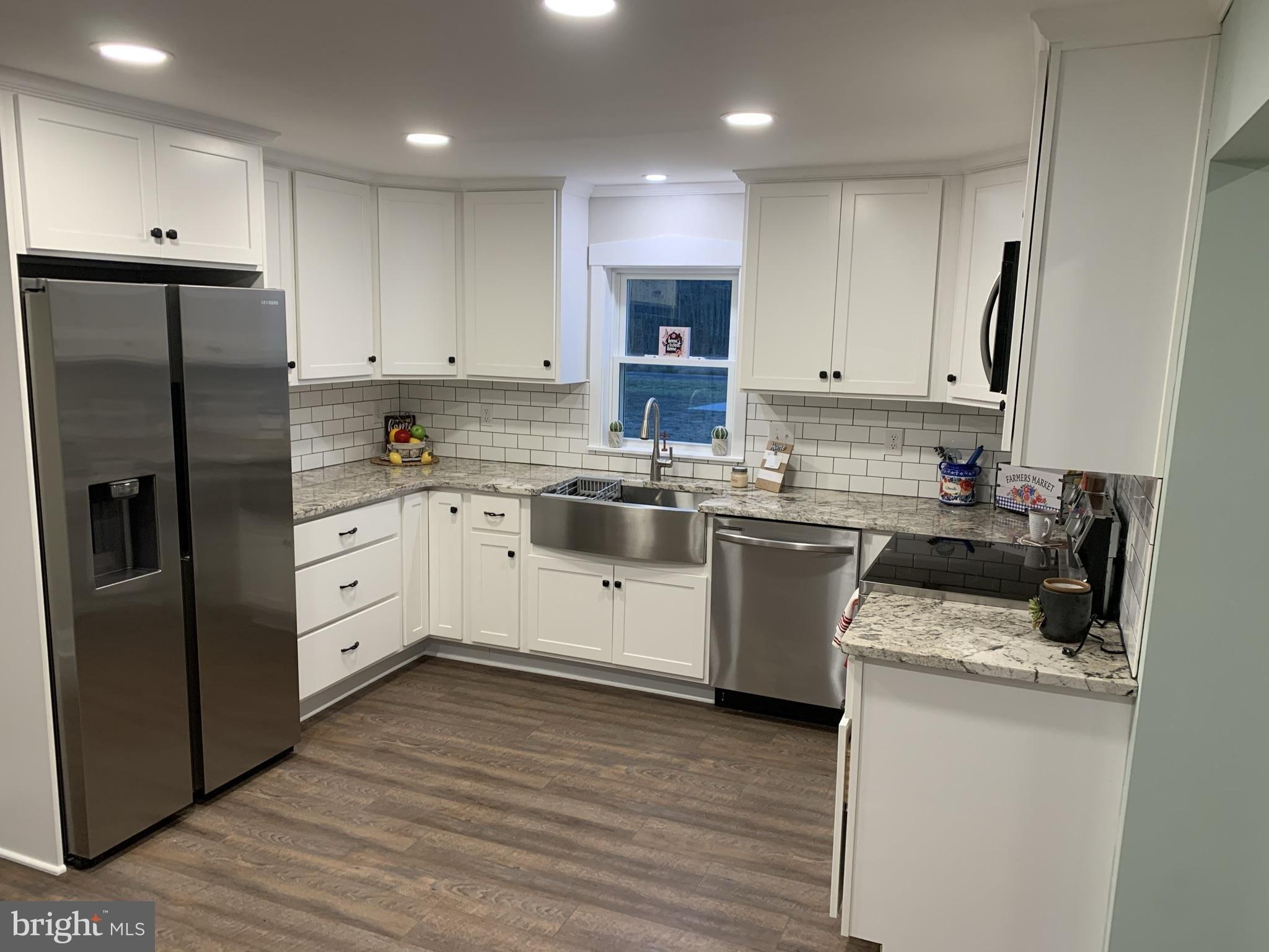 E Pittsfield St, Pennsville, NJ 08070