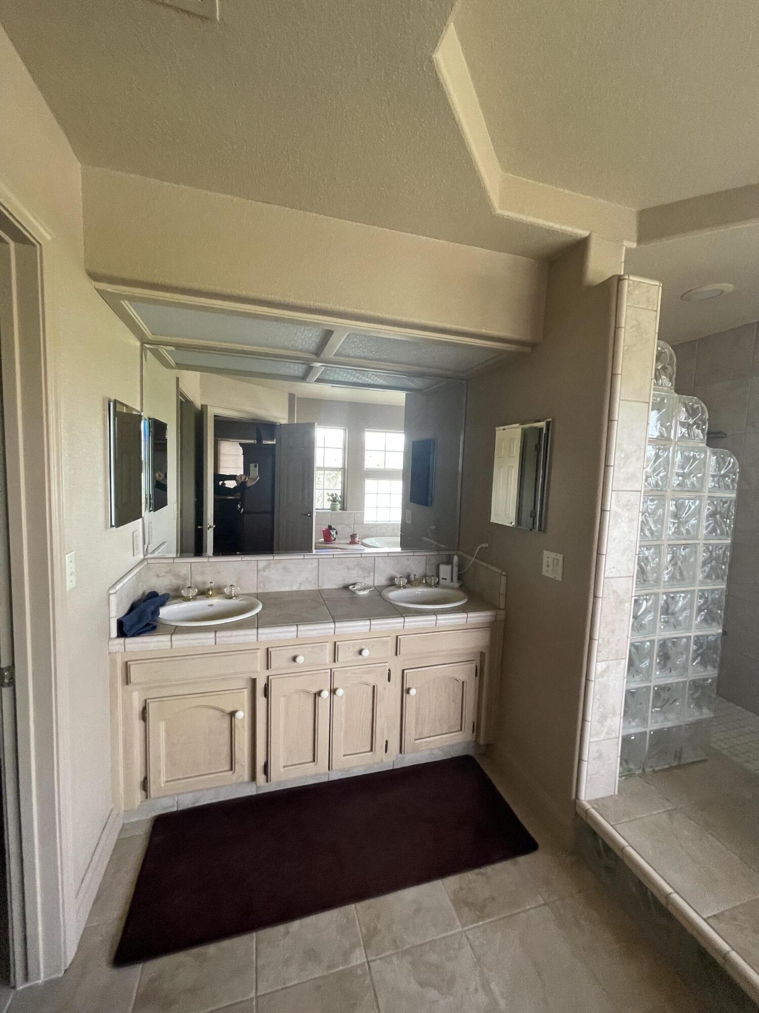 N Scenic Dr, Porterville, CA 93257