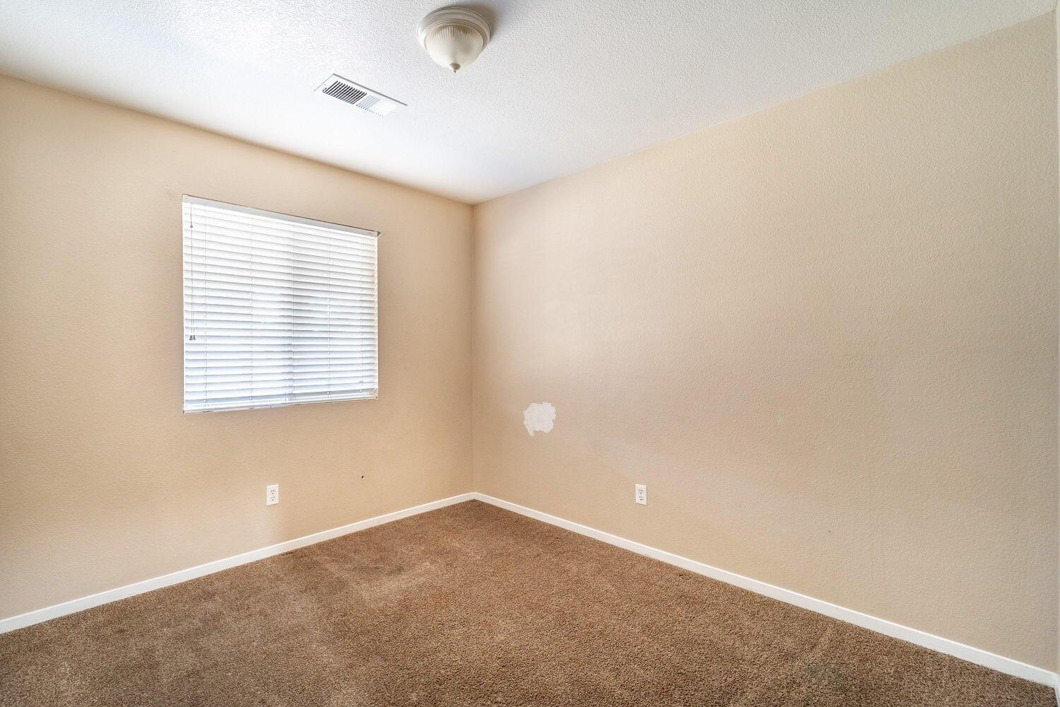 Berryhill Ave, Tulare, CA 93274