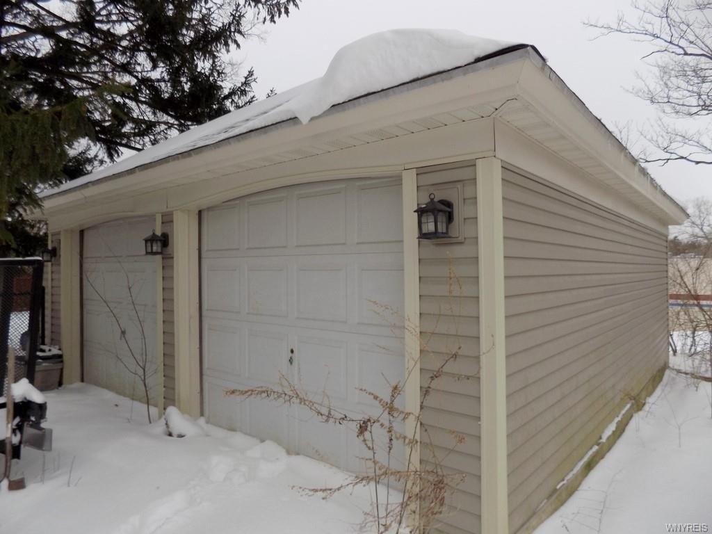 Big Tree Rd, East Aurora, NY 14052