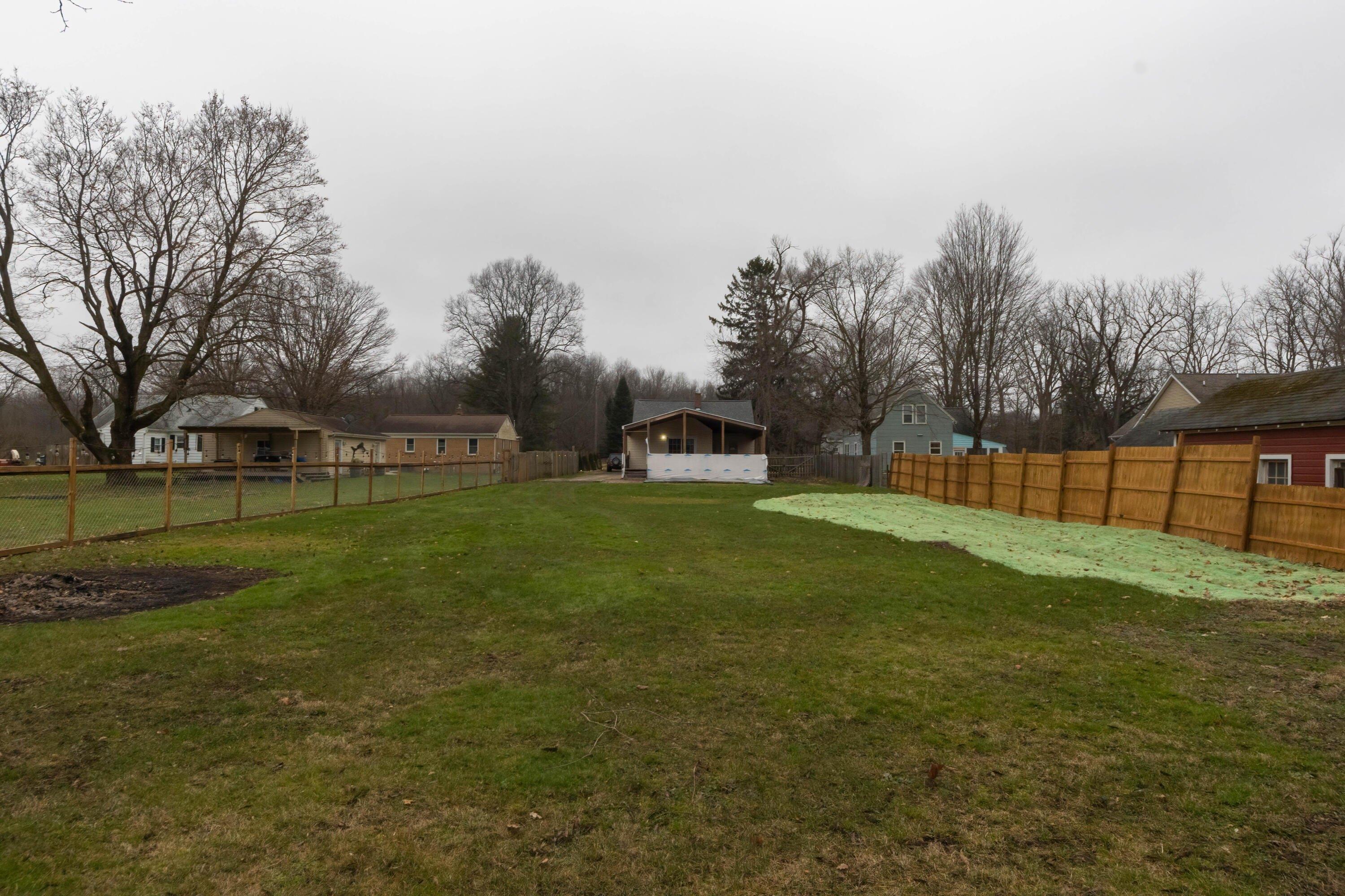 Douglas Ave, Kalamazoo, MI 49009