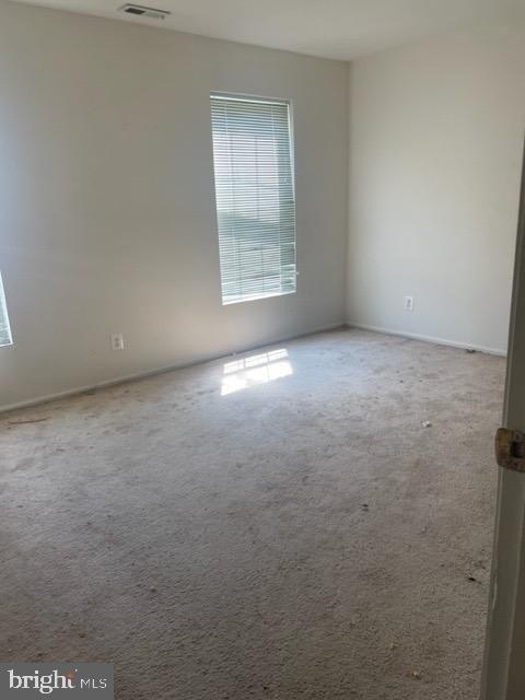 Foxglove Dr, Delran, NJ 08075