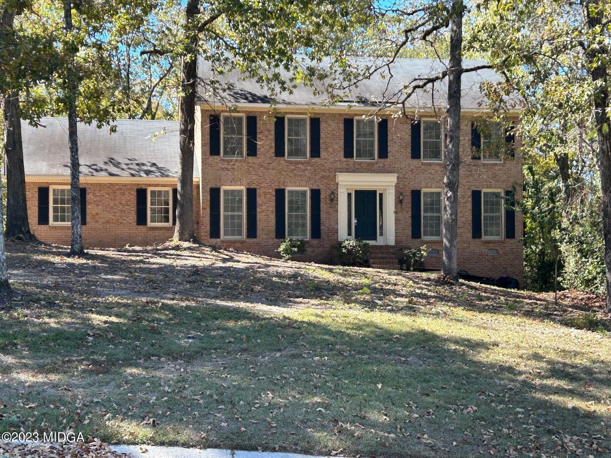 Huntington Pl, Macon, GA 31210