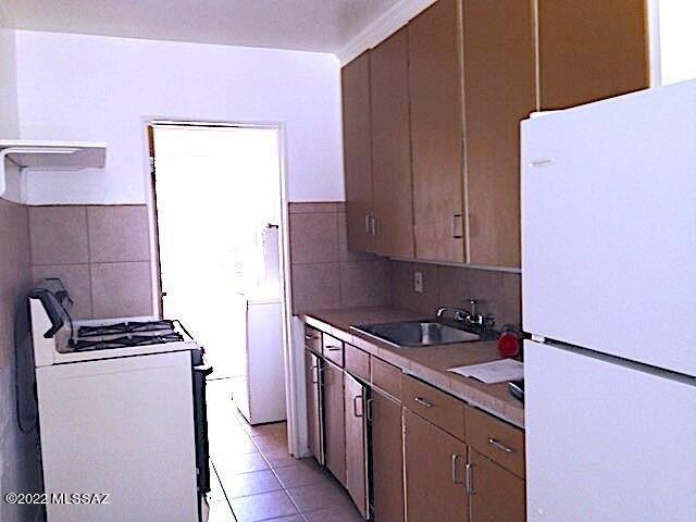 N Hampton St, Tucson, AZ 85719