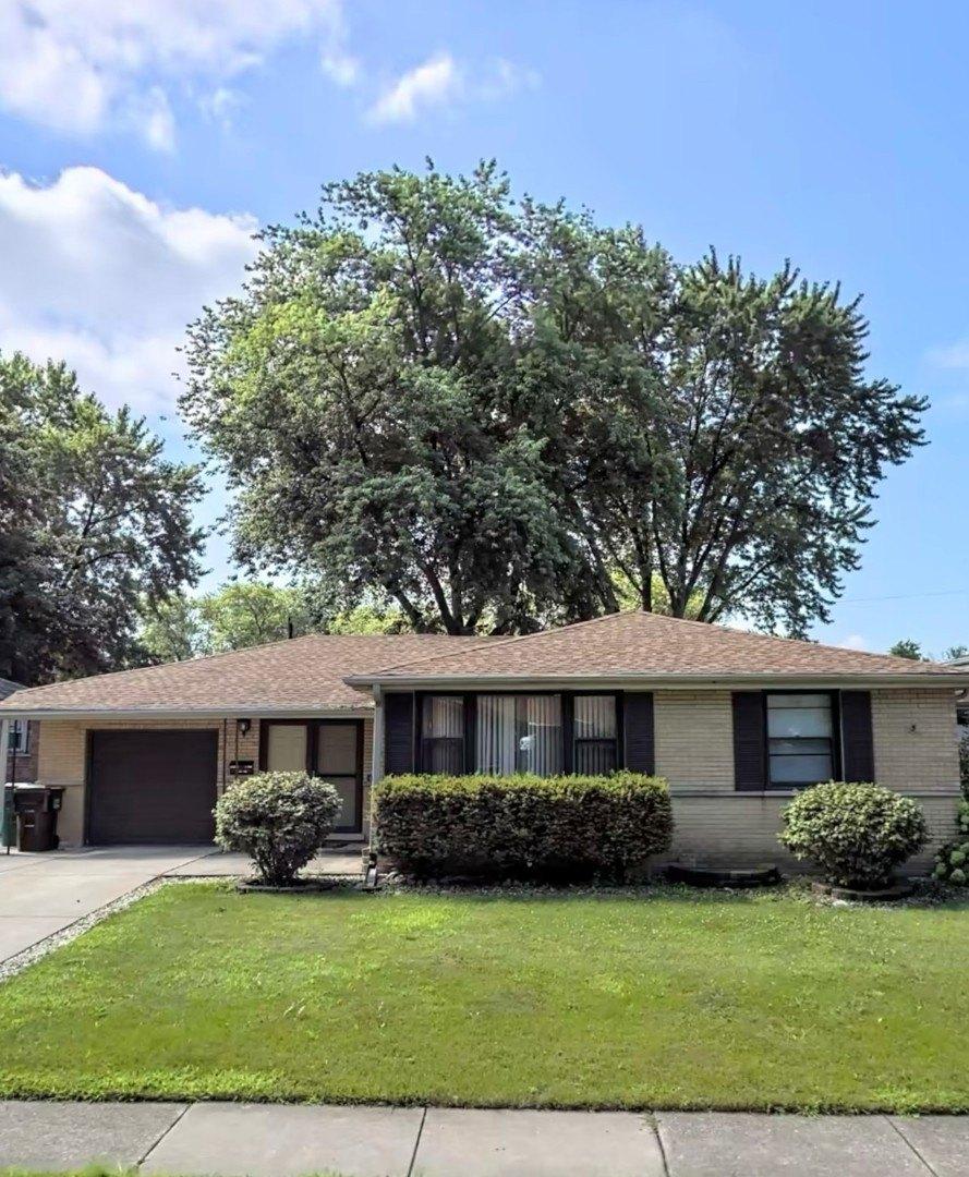 Mann St, Oak Forest, IL 60452