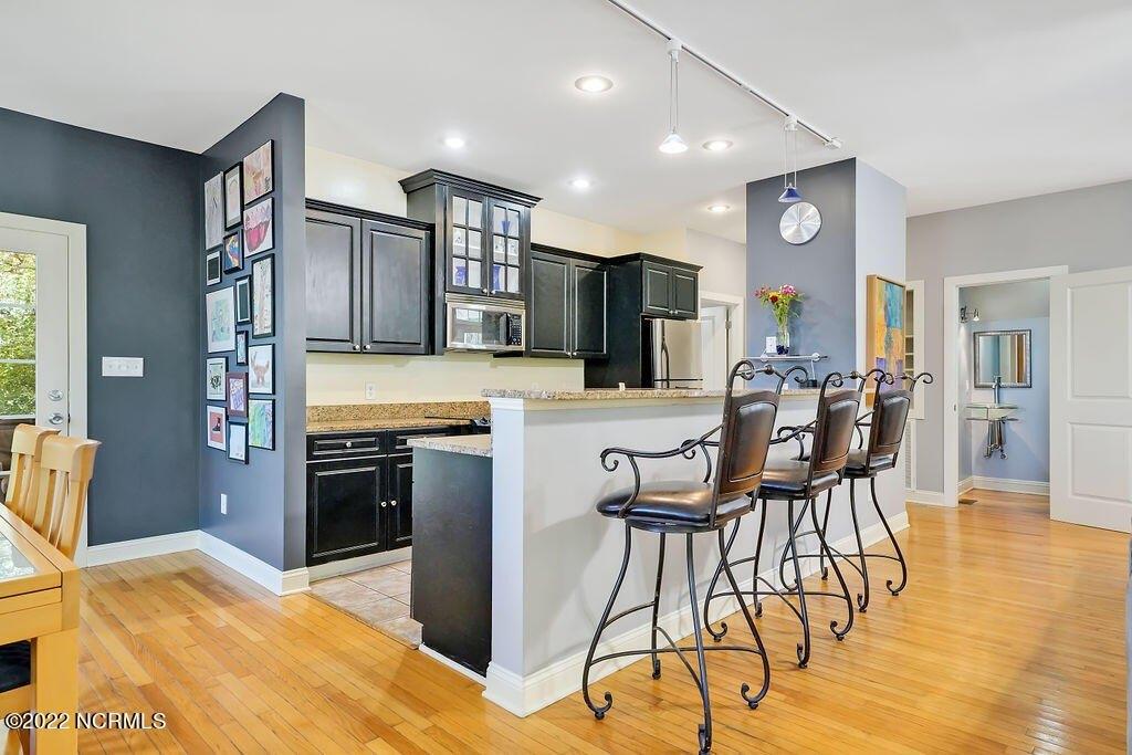 Sw 2nd St, Oak Island, NC 28465