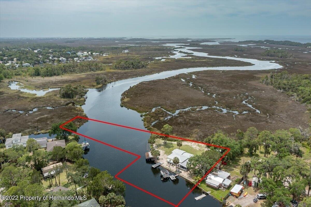 Marys Fish Camp Rd, Weeki Wachee, FL 34607