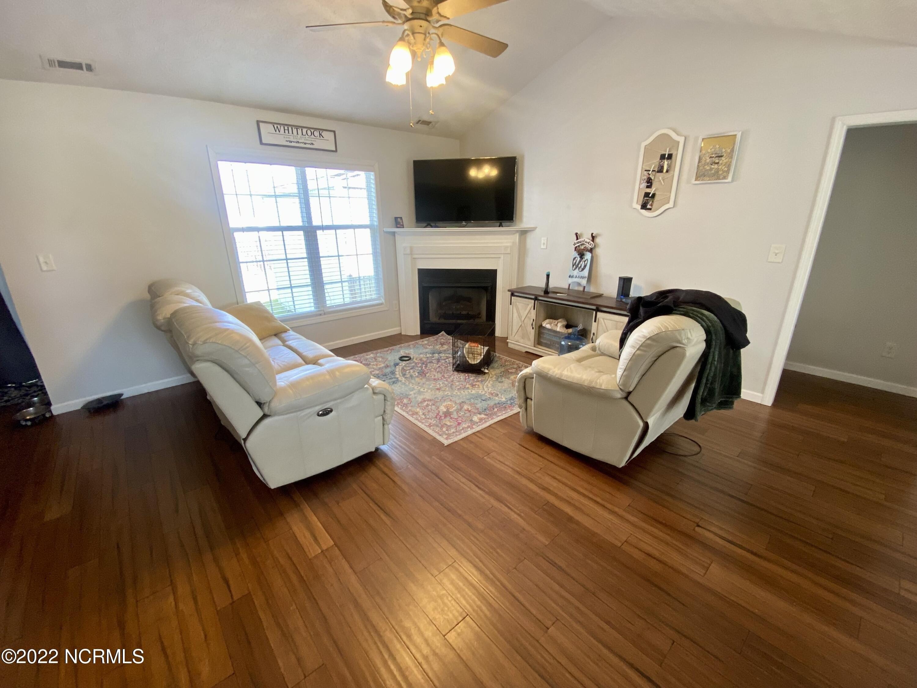 Casey Ln, Newport, NC 28570