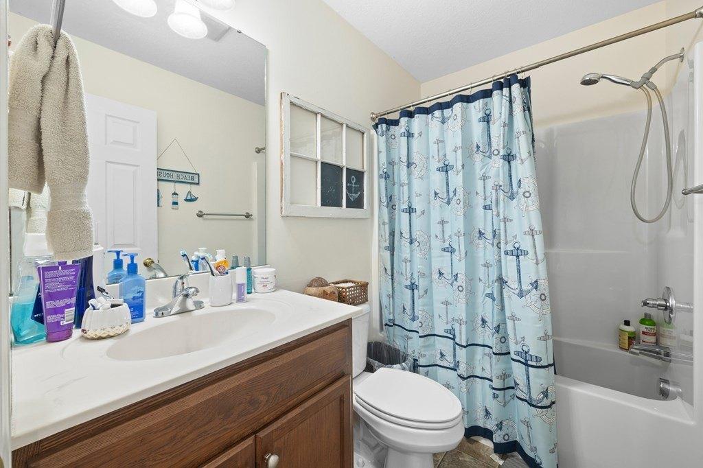 Ewing Dr, Baxter, TN 38544
