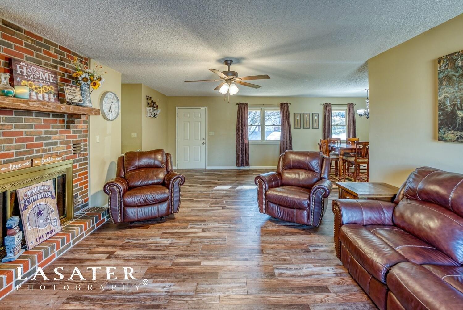 Oxford Ln, Harrison, AR 72601