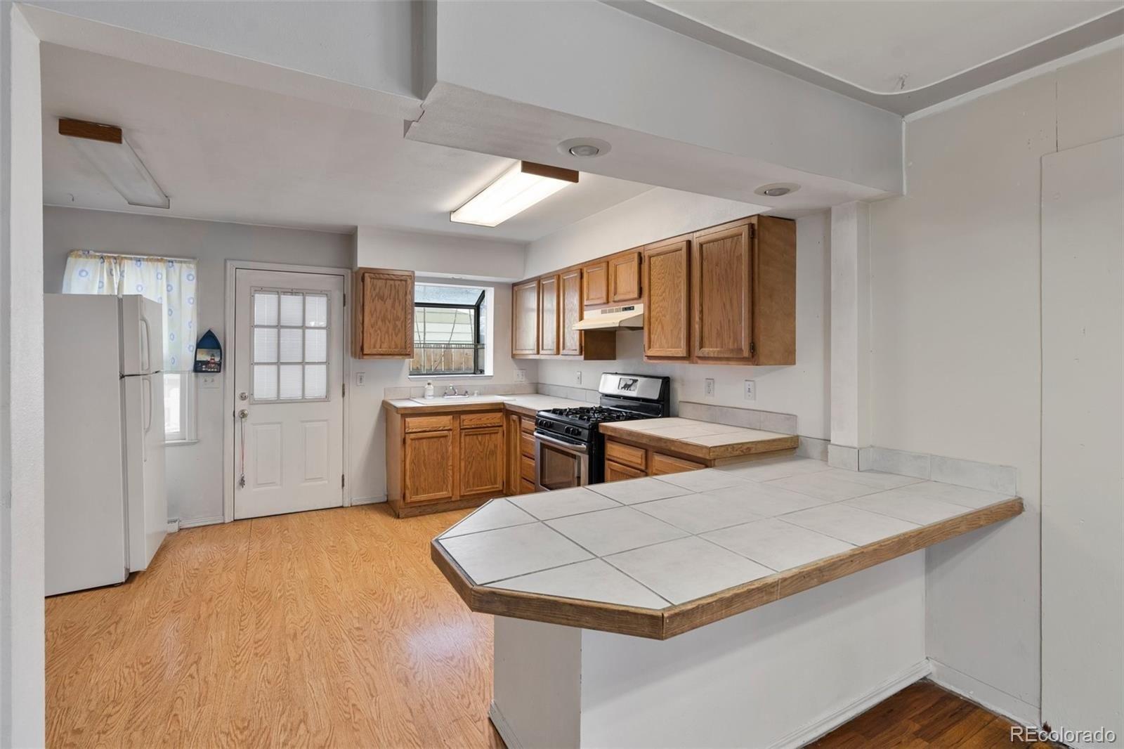 S Perry St, Denver, CO 80219