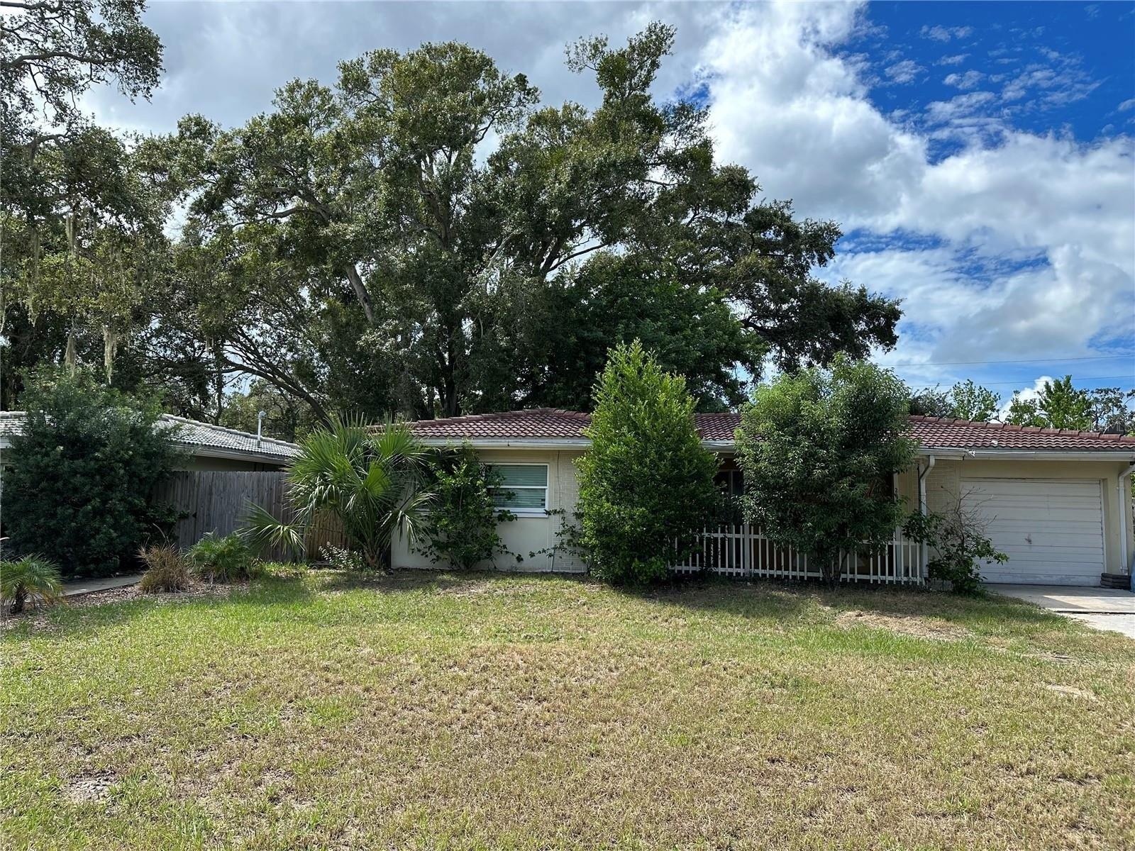 Indigo Dr, Clearwater, FL 33763